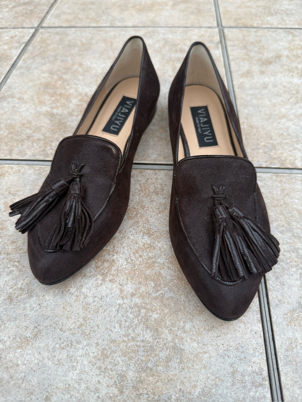 VIAJIYU dark brown suede tassel loafers made in Italy.